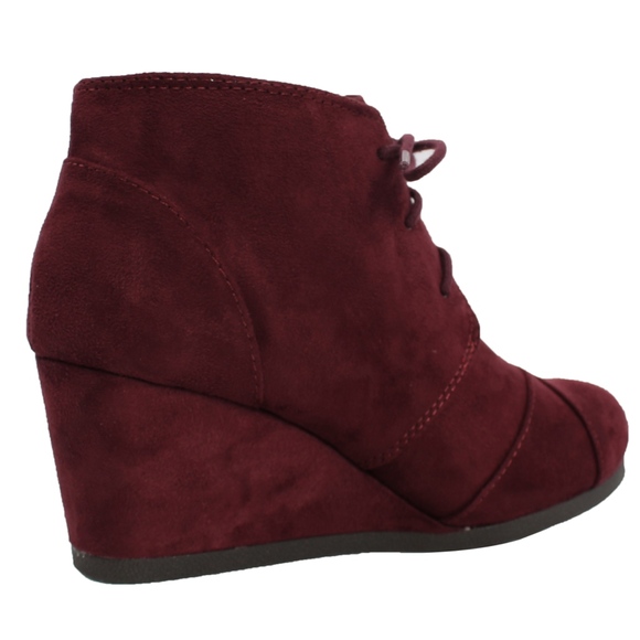 Size 5.5 Vino faux suede lace up wedge ankle boot - Picture 3 of 6